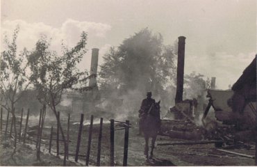 Wrzesień 1939. Zniszczone Podzamcze.
